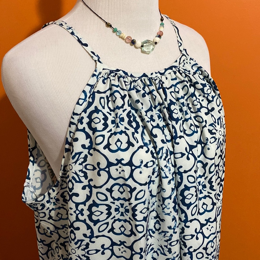 Floral Print Blue & White Blouse Top ~ Sleeveless ~ Ombré ~ NWT